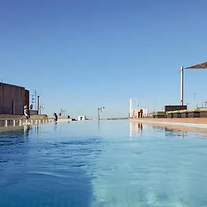 Orangine 4*, L’Hospitalet de Llobregat Spanien